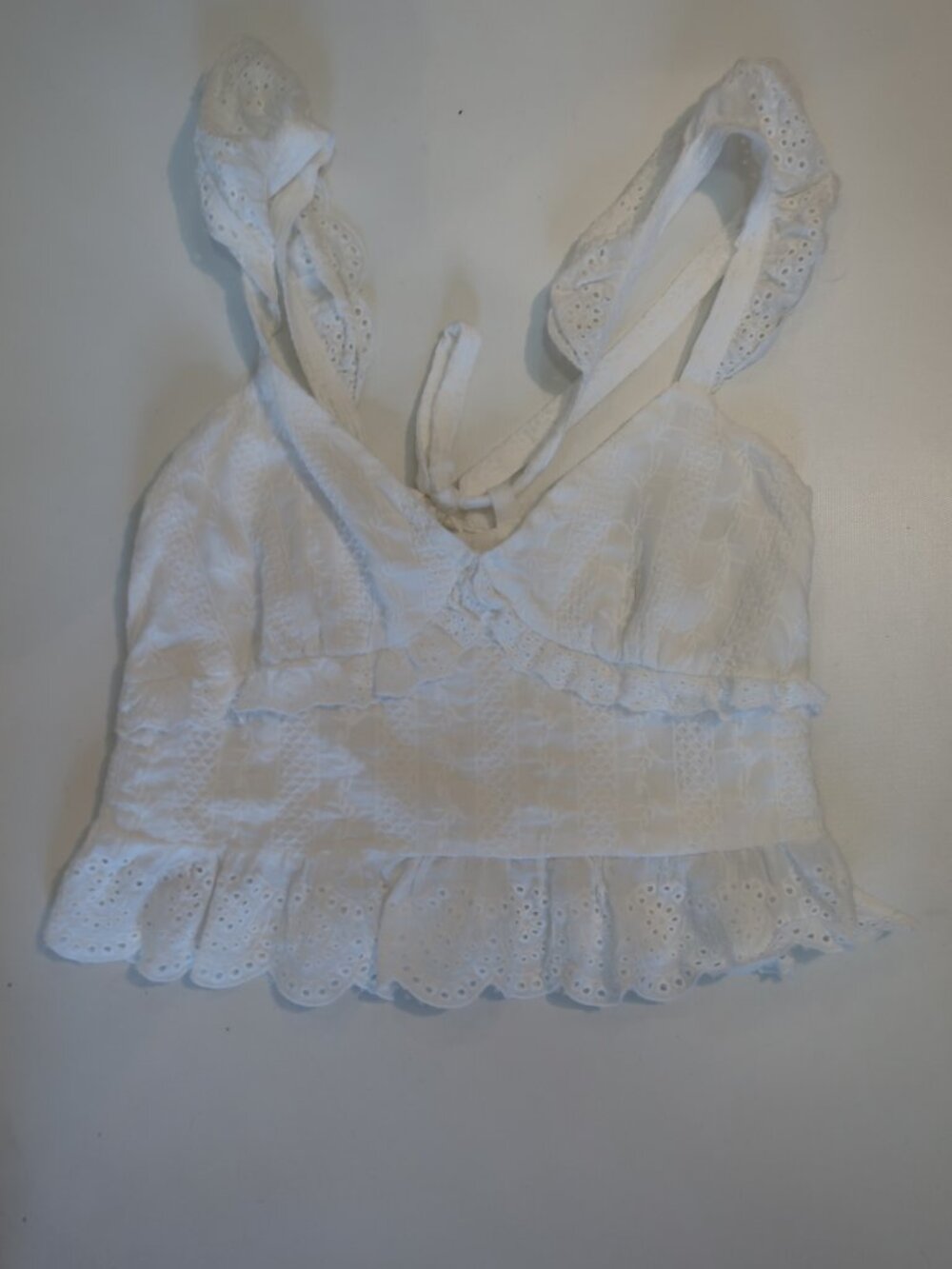 Womens Allison New York White Cotton (Item- 118) Eyelet Trim Cropped Top XS